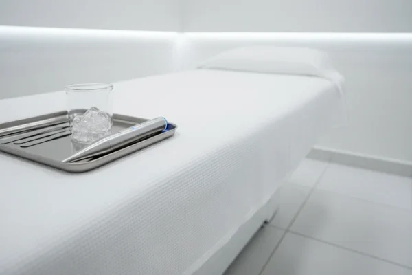 Waxing Safety: 2026 Hypopigmentation Risk Solutions